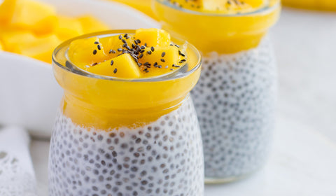 Nydelig mango chiagrøt med kun 4 ingredienser - Kinsarvik Naturkost