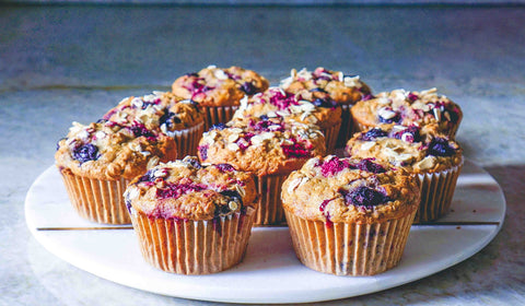 Havremuffins med bær - Kinsarvik Naturkost