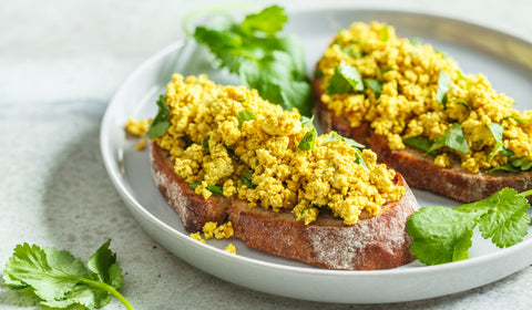 Tofurøre - vegansk eggerøre - Kinsarvik Naturkost