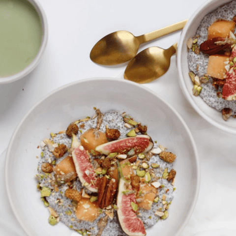 Vanilje chiapudding med fiken og mandelsmør - Kinsarvik Naturkost