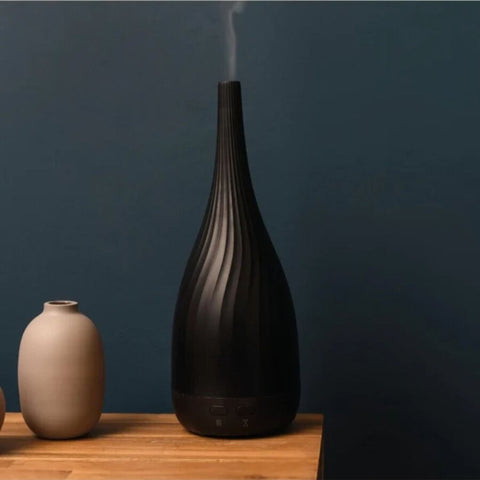 Made By Zen Thalia Dusk svart miljøbilde