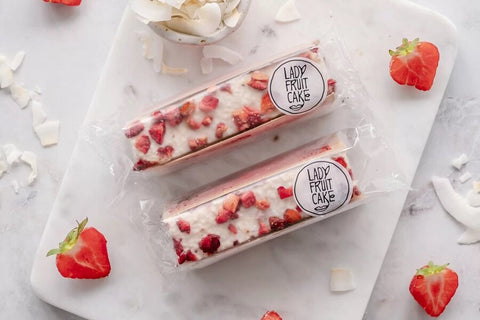 Lady Fruitcake raw strawberry bar 70g - Kinsarvik NaturkostBrød & bakst - frysLady fruitcakeBA100001helsekost